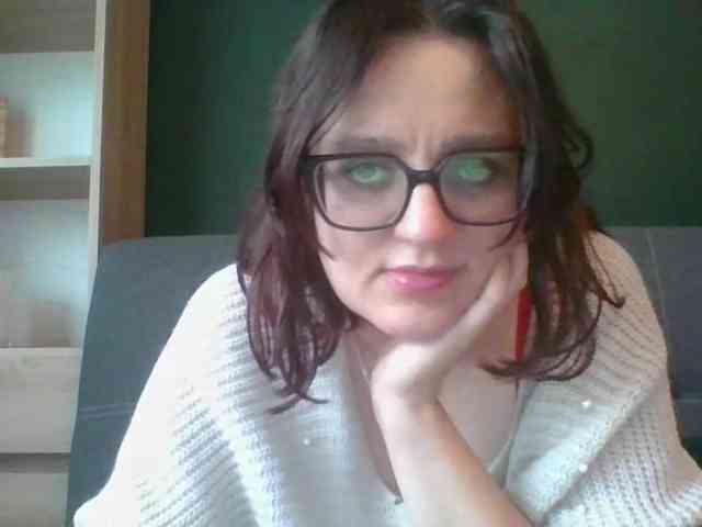 sensualParis webcam