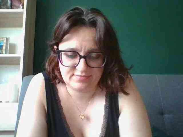 sensualParis webcam