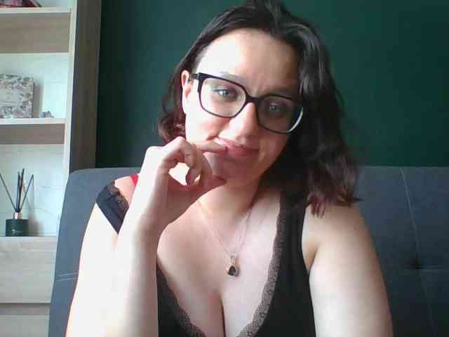 sensualParis webcam