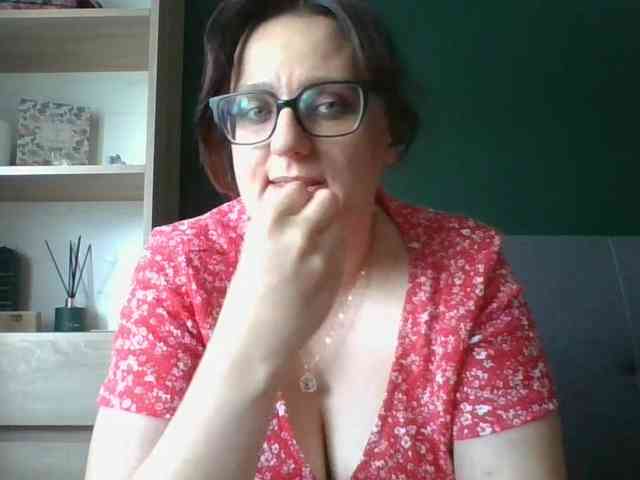 sensualParis webcam
