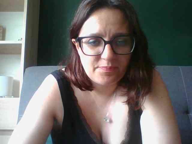 sensualParis webcam