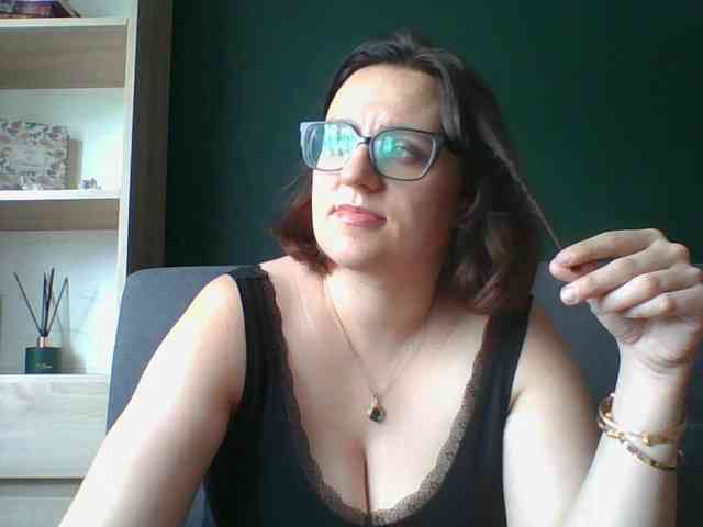 Model: sensualParis