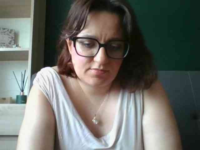 sensualParis webcam