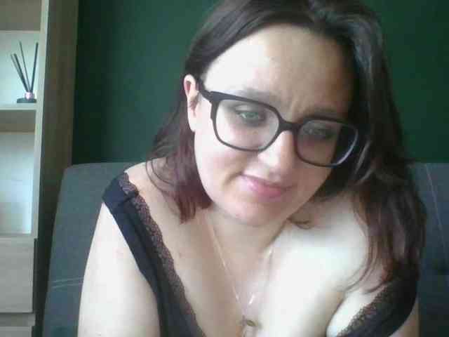 sensualParis webcam