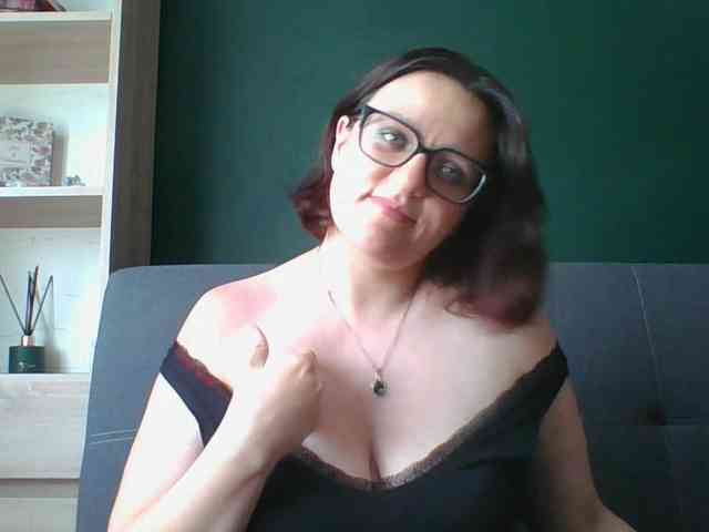 sensualParis webcam