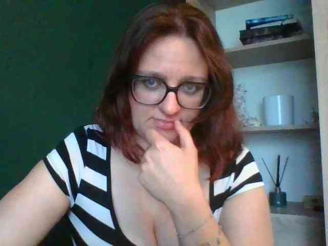 sensualParis webcam