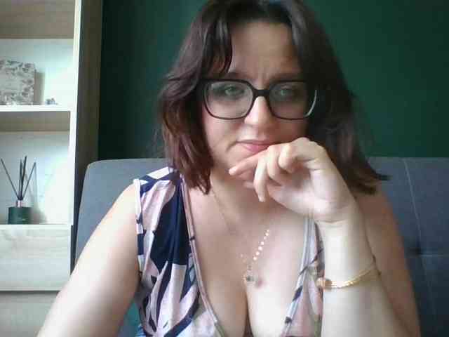 sensualParis webcam