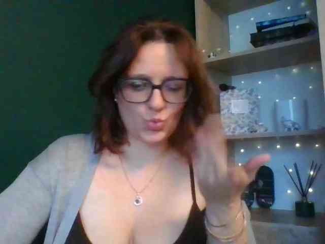 sensualParis webcam