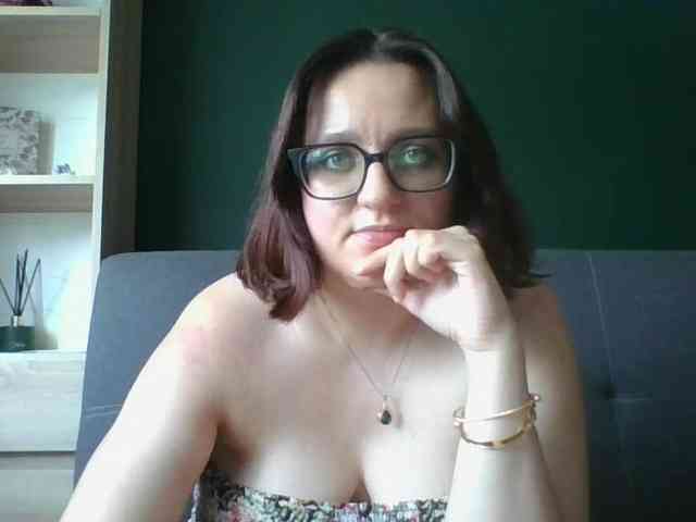 sensualParis webcam