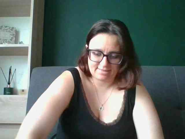 Model: sensualParis