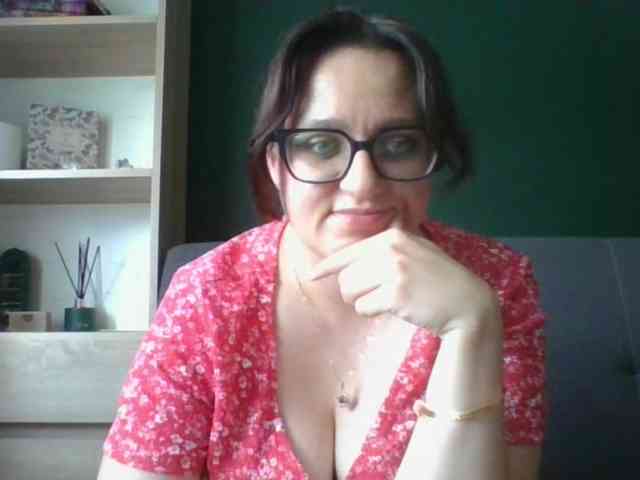 sensualParis webcam