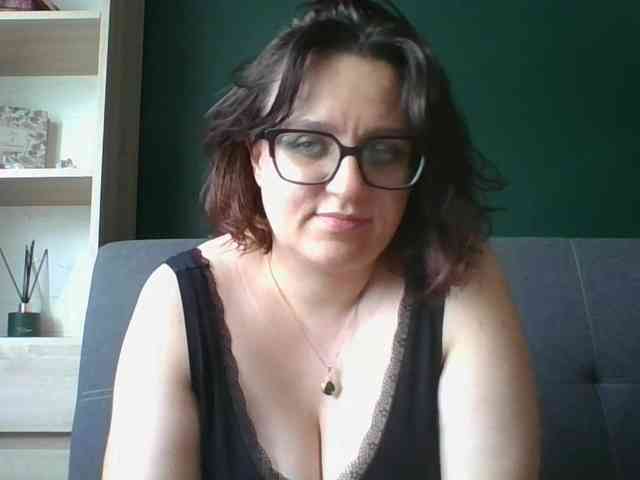 sensualParis webcam