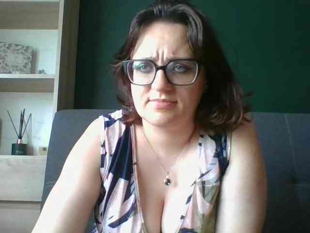 sensualParis webcam
