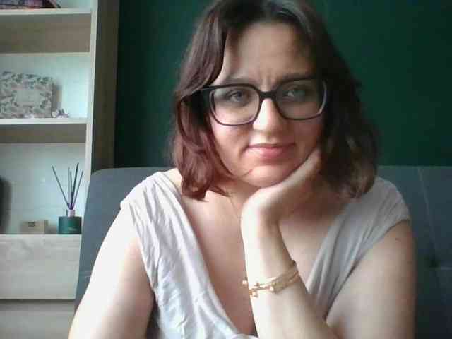 sensualParis webcam