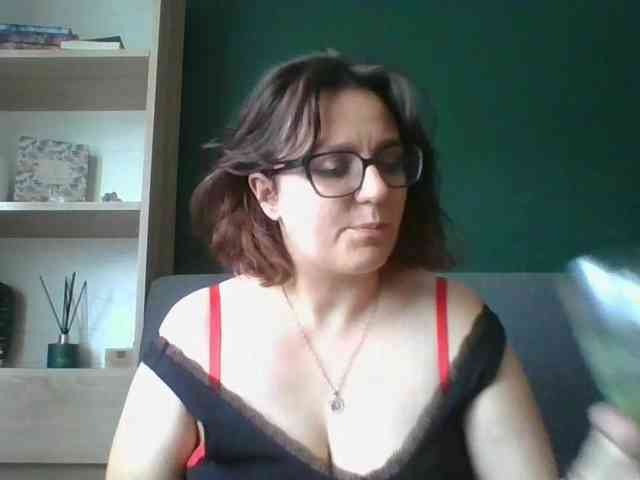 sensualParis webcam