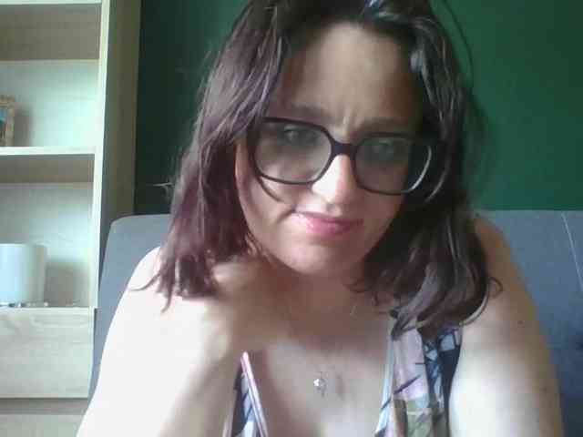 sensualParis webcam
