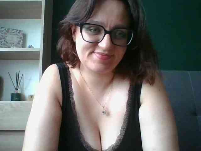 sensualParis webcam