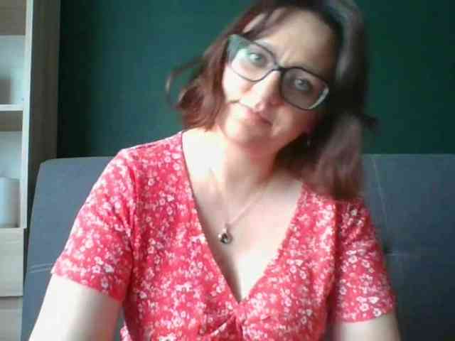 sensualParis webcam