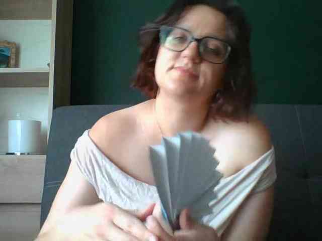 sensualParis webcam