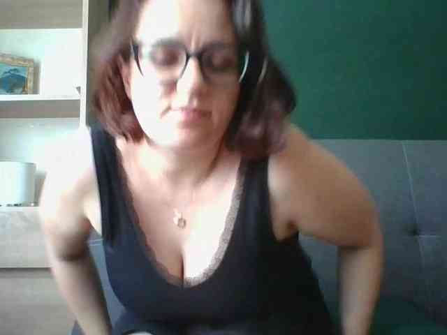 sensualParis webcam
