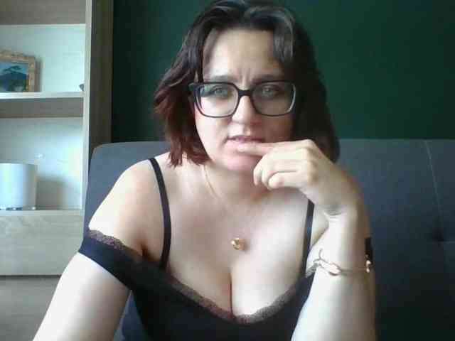 sensualParis webcam