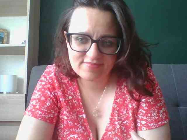 sensualParis webcam