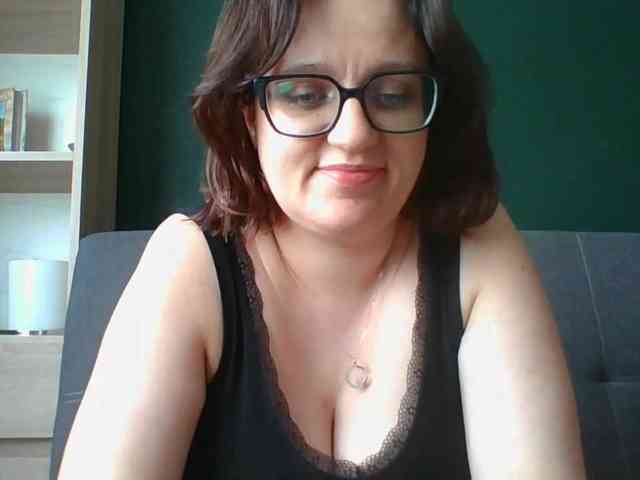 sensualParis webcam