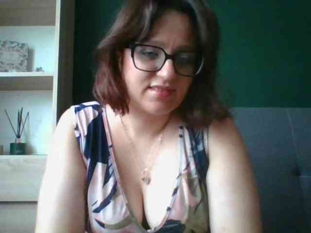 sensualParis webcam