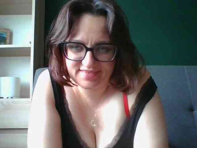sensualParis webcam