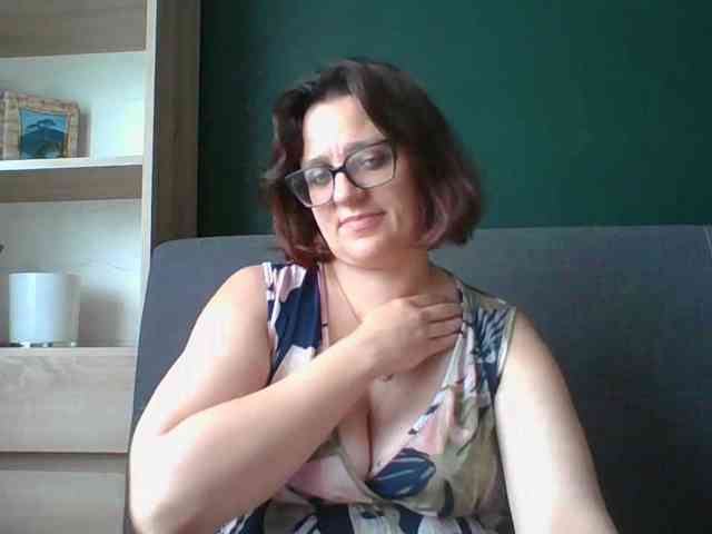 sensualParis webcam