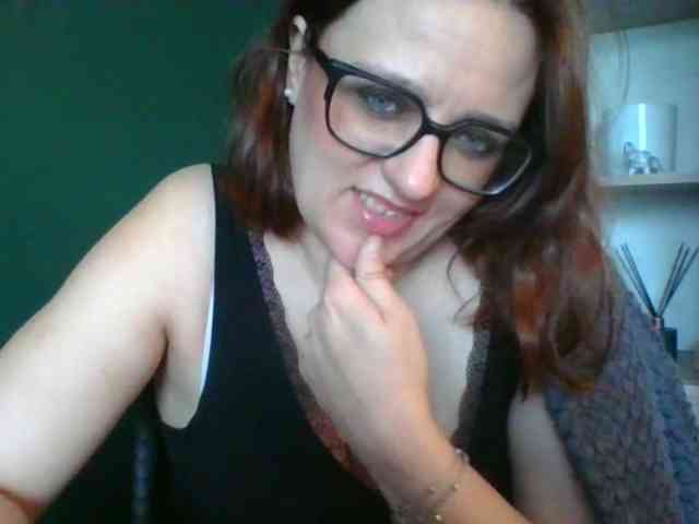 sensualParis webcam