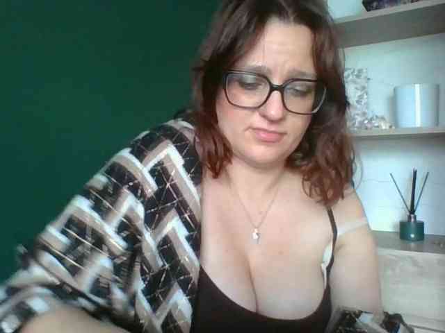 sensualParis webcam