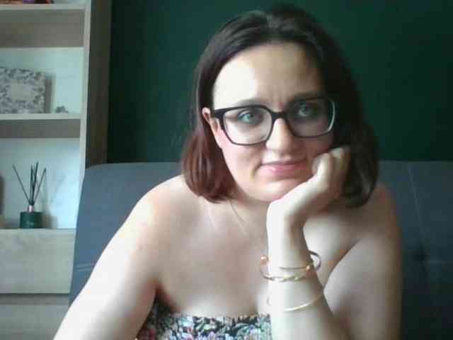 sensualParis webcam