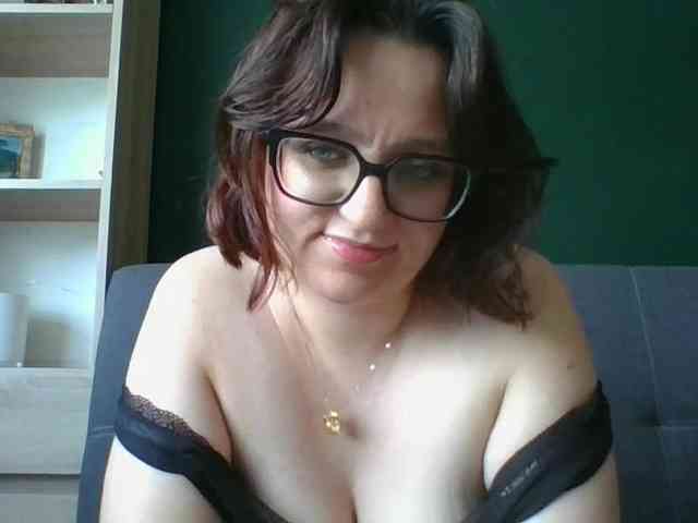 Model: sensualParis