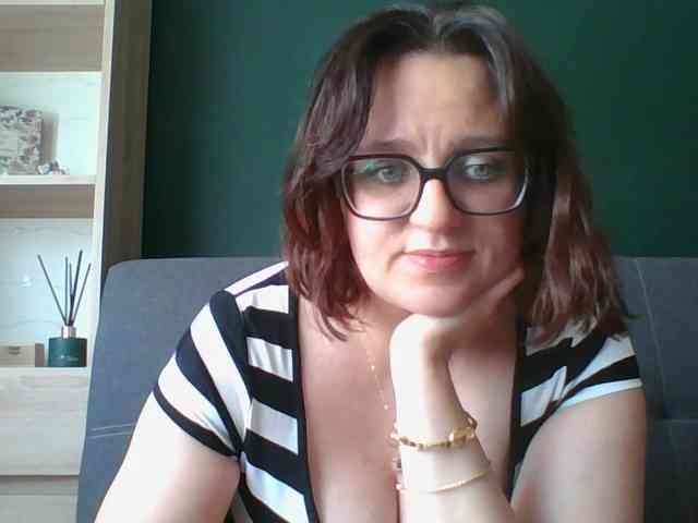 sensualParis webcam