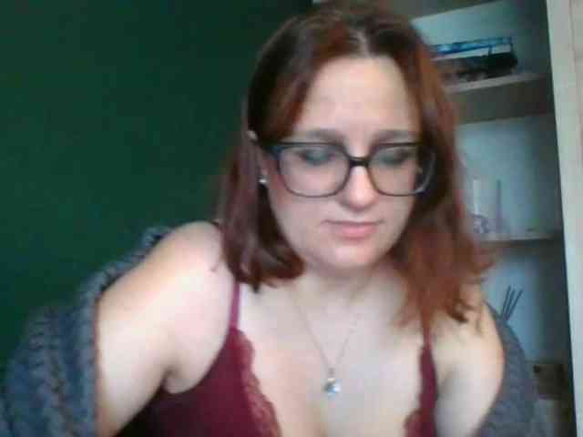 sensualParis webcam