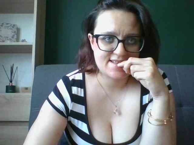 sensualParis webcam