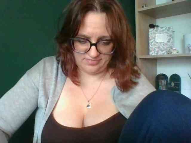 sensualParis webcam