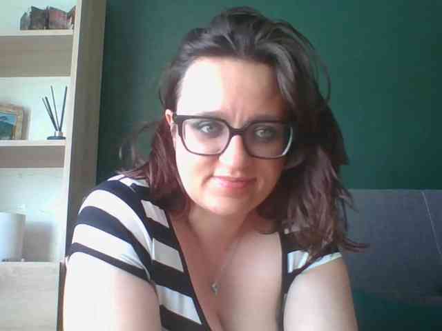 sensualParis webcam