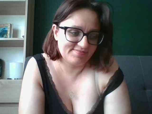 sensualParis webcam