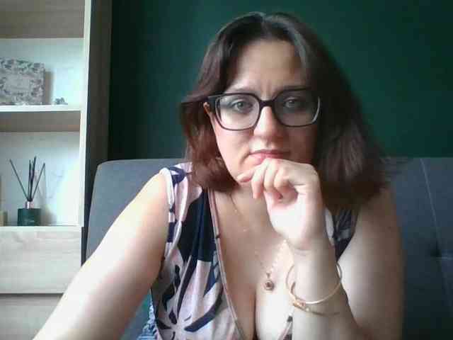 sensualParis webcam