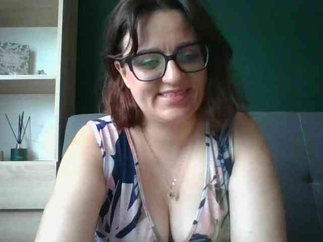 sensualParis webcam