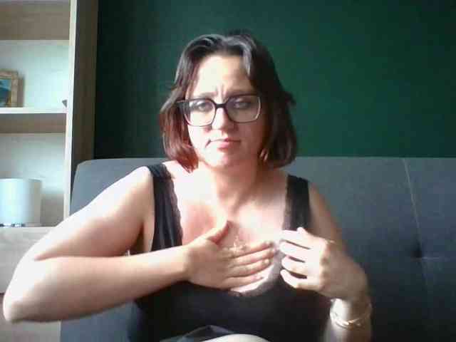 Model: sensualParis