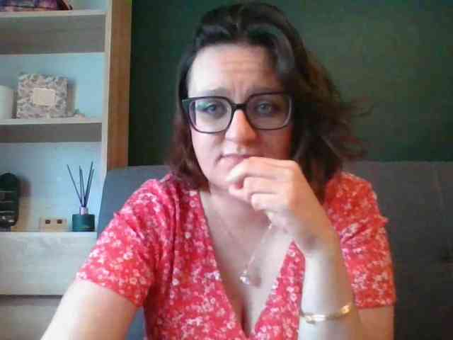 sensualParis webcam