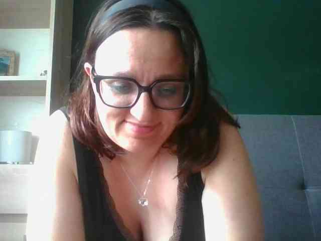sensualParis webcam