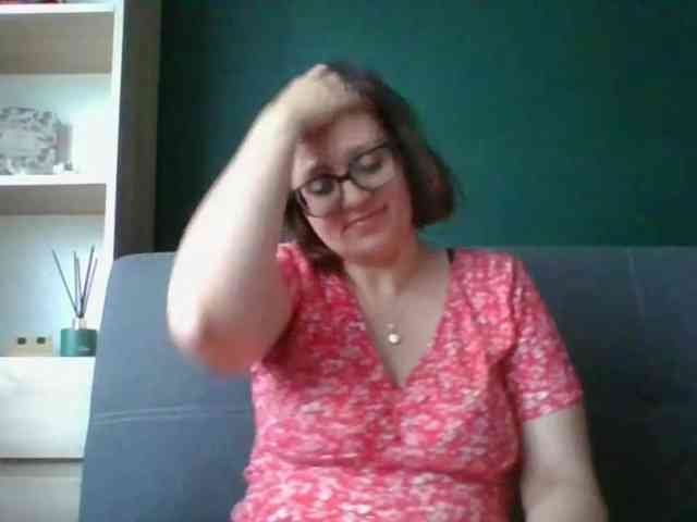 sensualParis webcam