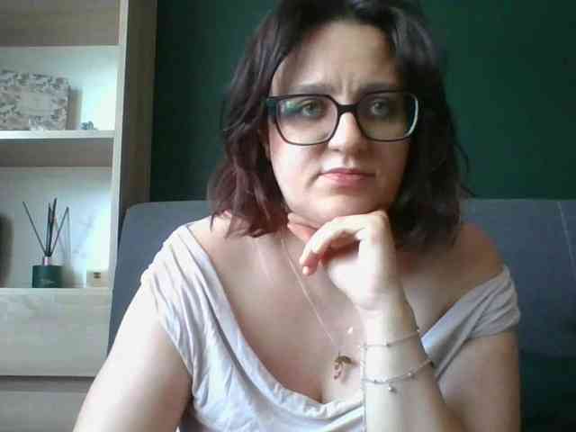 sensualParis webcam