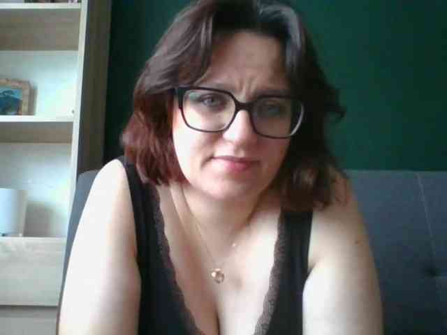 Model: sensualParis