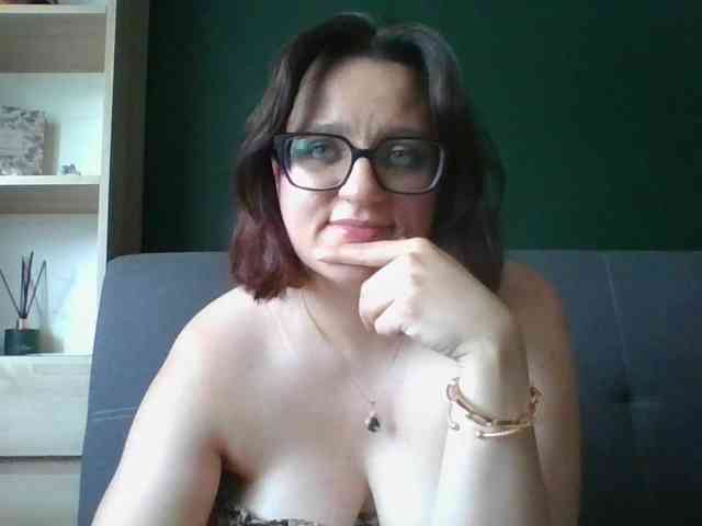 sensualParis webcam
