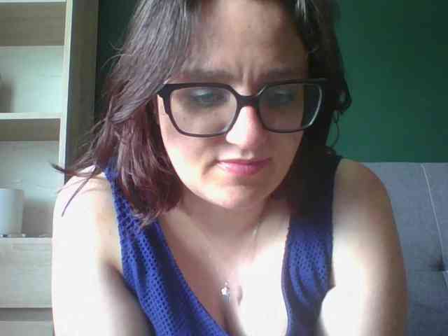 sensualParis webcam